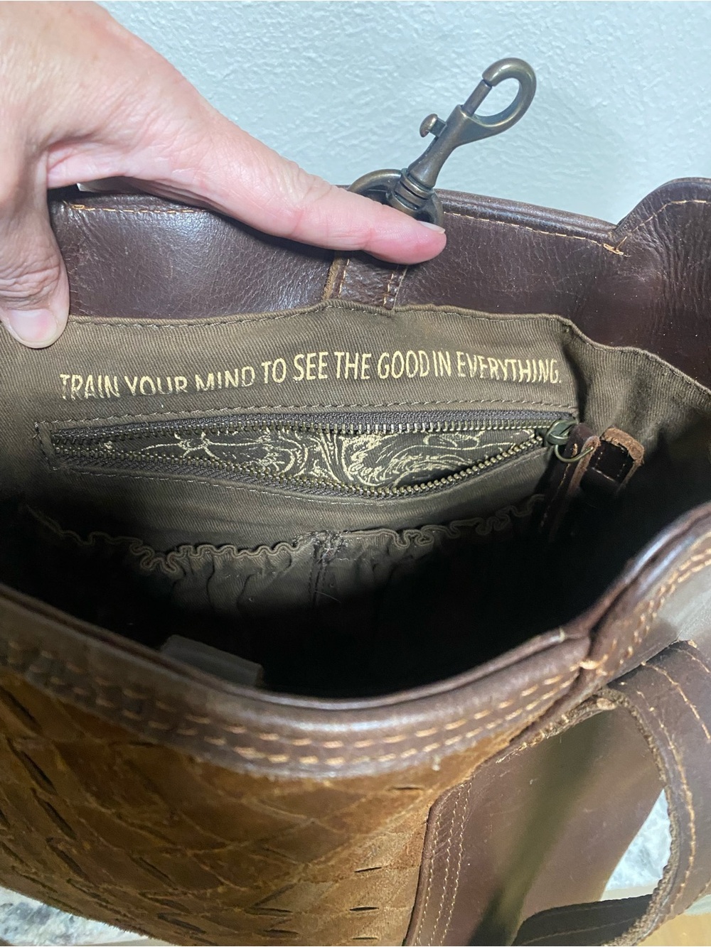 STS Ranchwear Brown Woven Suede & Leather Shoulder Tote - Picture 6 of 8